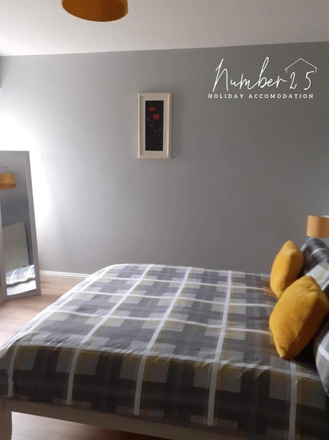 Number 25 Self Catering Apartments Ederney Ardess Екстер'єр фото